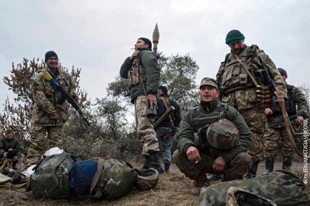 Украјински војници у Доњецку (октобар, 2015.)
